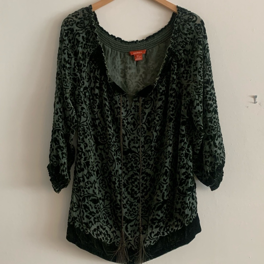 Sundance Green Off the Shoulder Tassle Tie Velvet Accent Lightweight Top Blouse